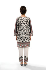 Black and white floral printed 2-piece suit, back view